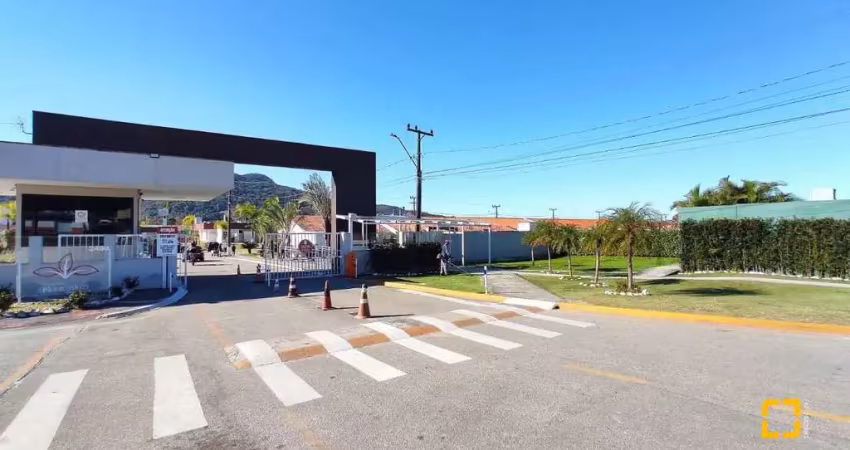 Casa em condomínio fechado com 3 quartos à venda na Avenida Paulo Roberto Vidal, 2578, Bela Vista, Palhoça