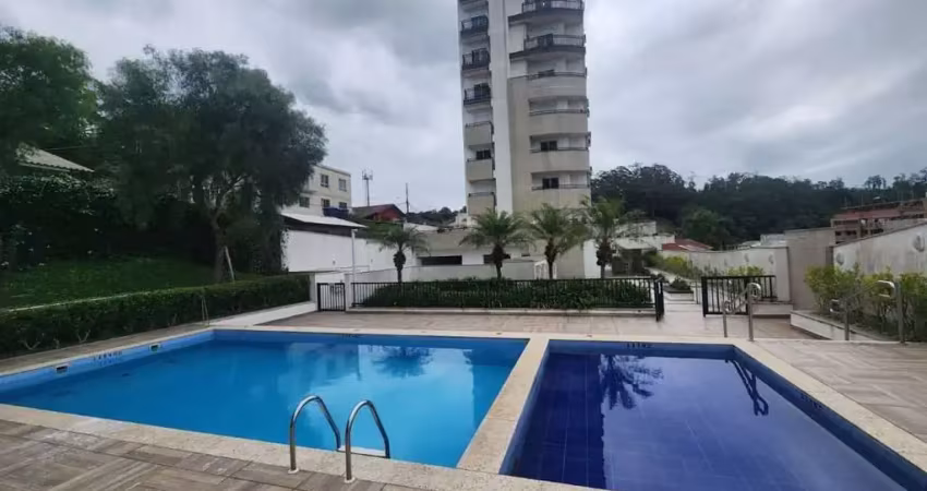 Apartamento 2 dorms com suíte, duas vagas, sacada com churrasqueira pertinho da ufsc