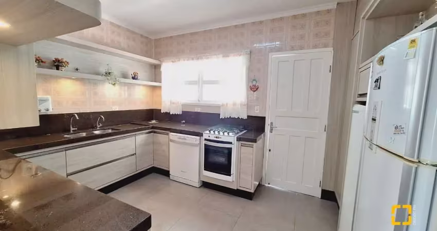 Casa a venda em capoeiras de 3 dormitórios florianópolis sc