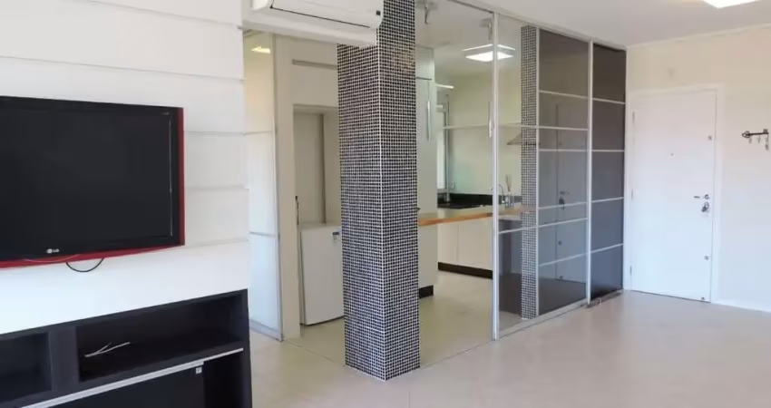 Apartamento c/2 quartos(suíte), sac. com churrasqueira, 1 vaga - bairro joão paulo - fpolis-sc