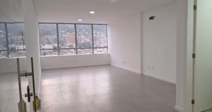Sala comercial à venda na Rua José Brognoli, 117, Saco dos Limões, Florianópolis