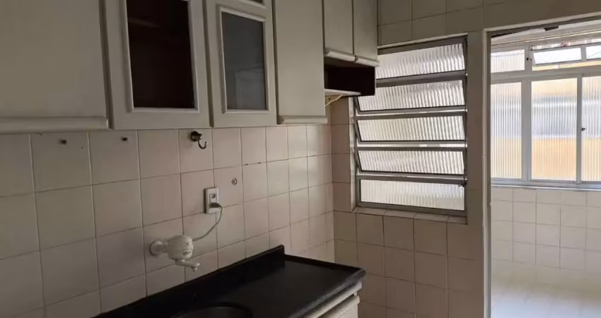 Apartamento 2 dormitórios, 1 vaga livre - capoeiras - fpolis - sc