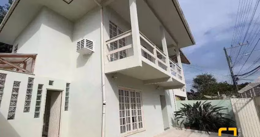 Brognoli vende - duas casas no mesmo terreno - bairro rio tavares - florianópolis
