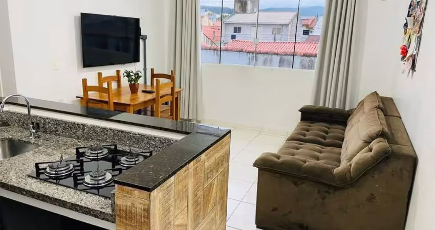 Apartamento á venda com 2 dormitórios, 1 vaga coberta. r$ 260.000no bairro forquilhas, são josé/sc.