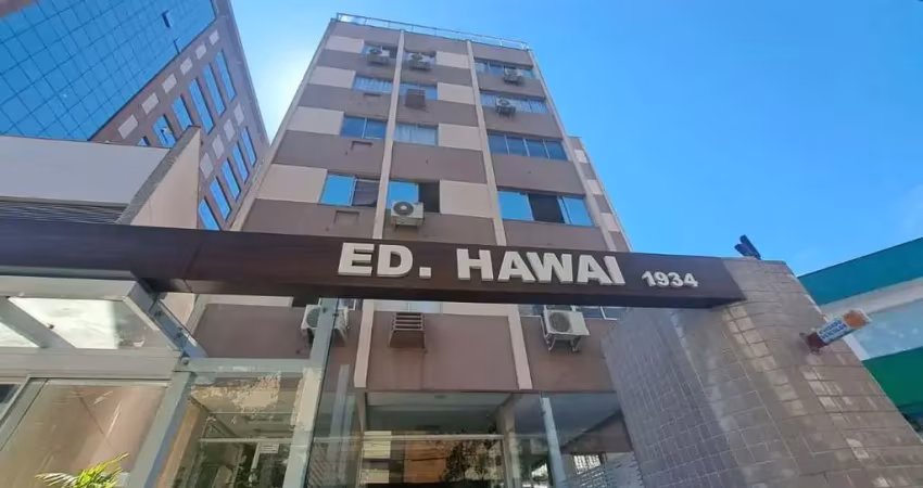 Apartamento de 2 quartos com depndencia de empregada centro de florianópolis sc