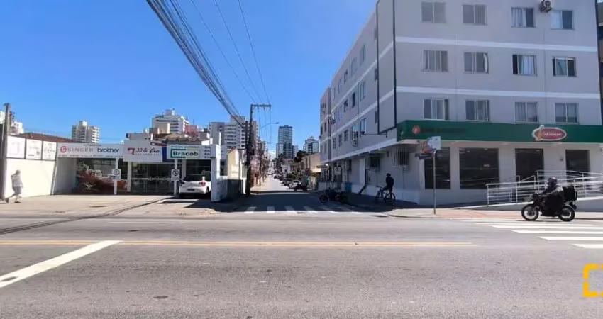 Terreno comercial à venda na Rua Santo Antônio, Barreiros, São José