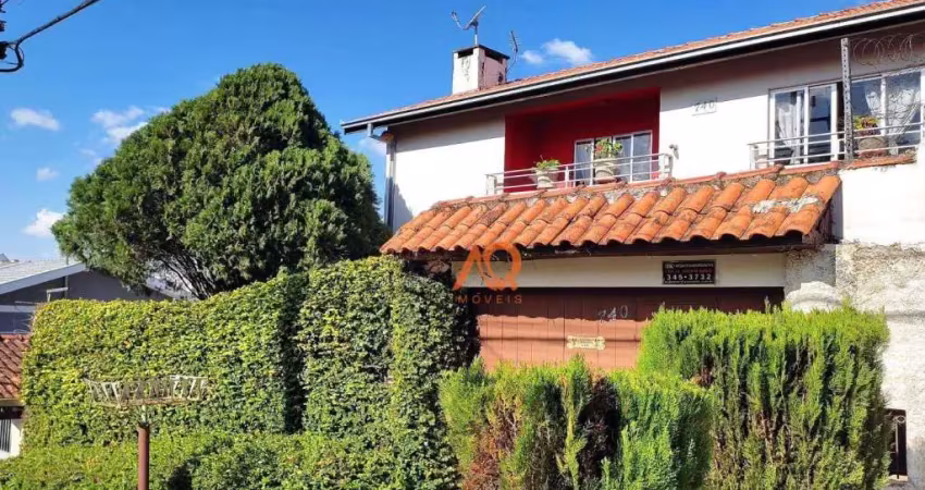Sobrado com 3 dormitórios à venda, 301 m² por R$ 945.000,00 - Boa Vista - Curitiba/PR