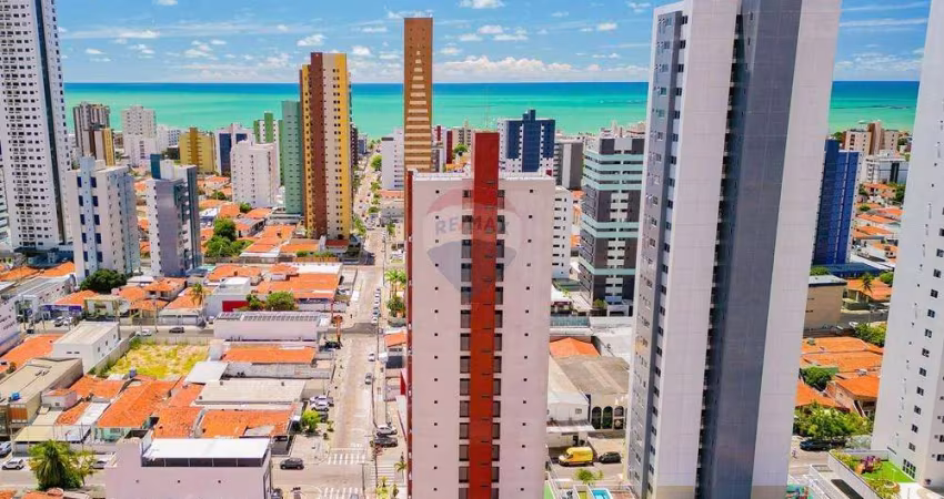 Apartamento à venda, com 3 suítes, em Manaira