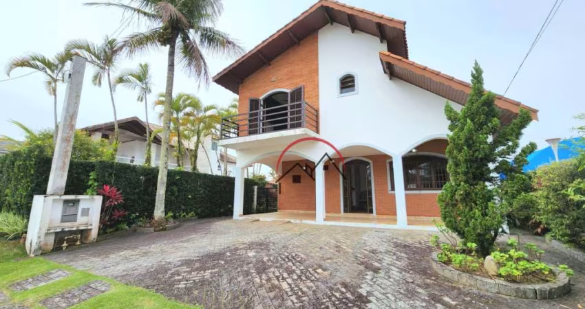 Casa à venda em Peruíbe - SP