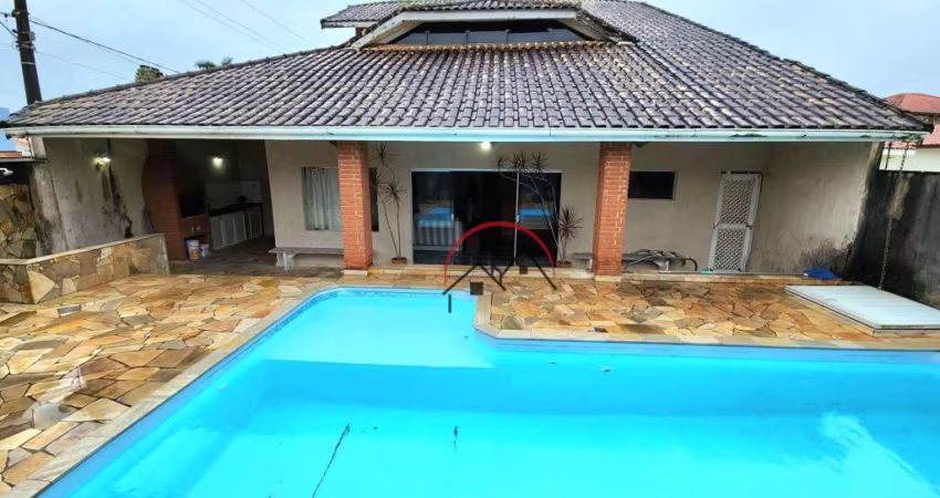 Casa à venda em Peruíbe - SP