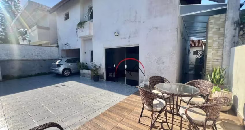 Casa com 6 quartos à venda na Rua Cantídio Nogueira Sampaio, 294, Jardim Imperador, Peruíbe