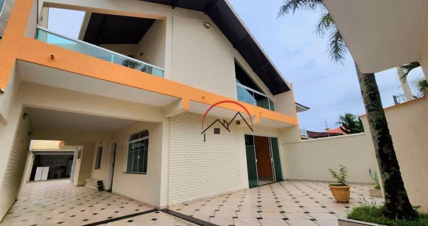Casa à venda em Peruíbe - SP