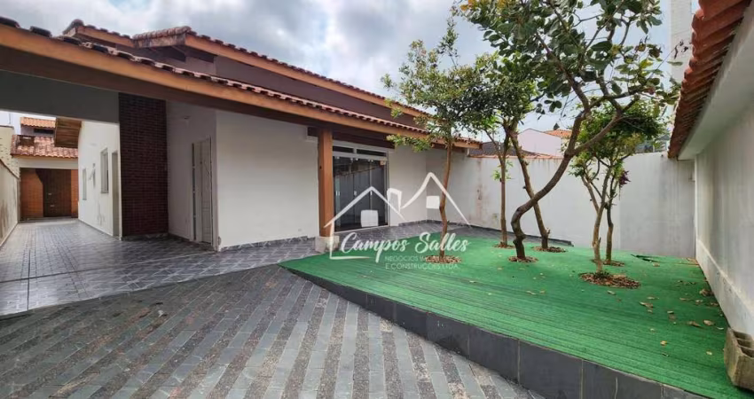 Casa à venda em Peruíbe-SP