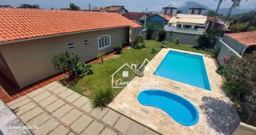 Casa com 3 quartos à venda na Rua Doutor Aurélio Campos, 738, Balneário São João Batista, Peruíbe