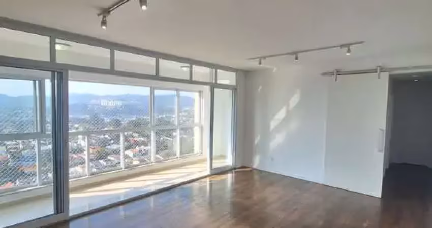 Apartamento com 3 quartos para alugar na Avenida Sagitário, Sítio Tamboré Alphaville, Barueri
