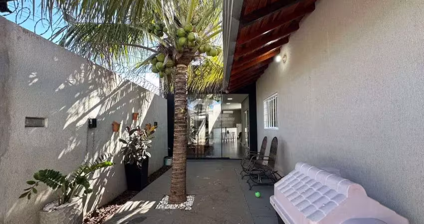 Casa reformada no bairro taveiropolis próximo ao colégio nova geração r$580.000