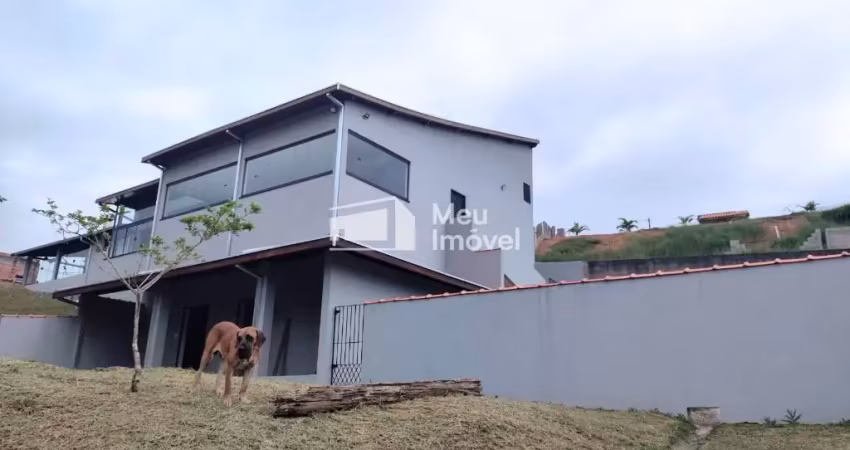 Chácara 4.000 m² - 4 dormitorios  - sendo 1 suíte - costinha.