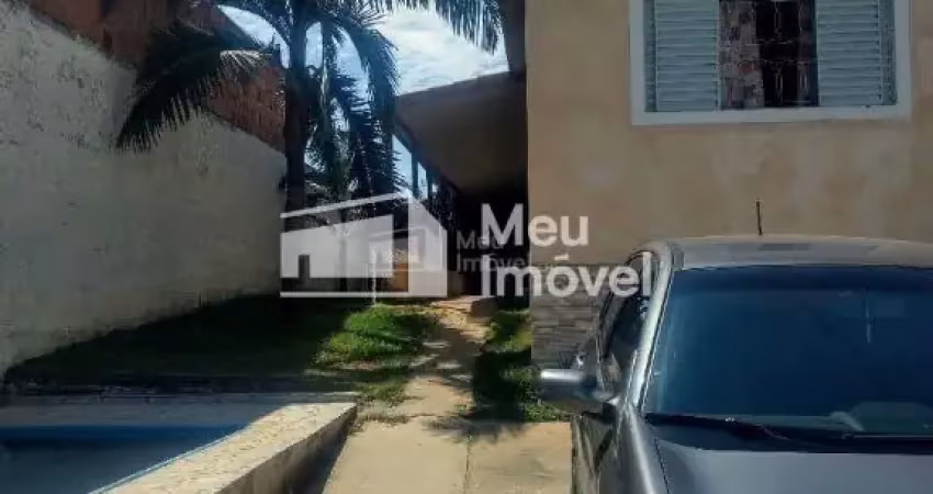 Casa com quintal 250m² de terreno-70m² construção- zona leste