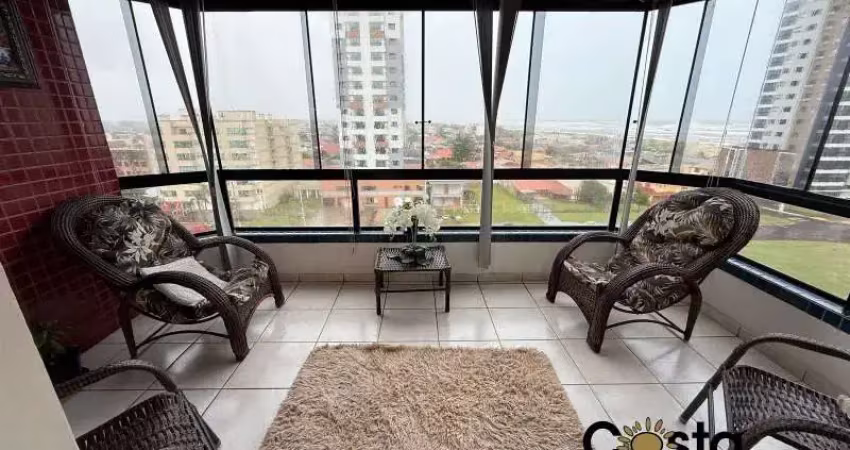Apartamento Mobiliado com Sacada Próximo do Mar em Tramandaí