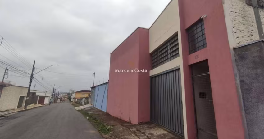 Casa à Venda em Saúde, Pouso Alegre - MG