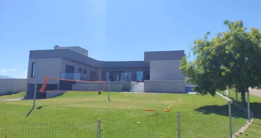 Casa em condomínio para venda em piracaia, porto laranjeiras, 3 dormitórios, 3 suítes, 4 vagas