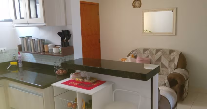Lindo Apartamento com 2 dormitorios e Garagem fechada