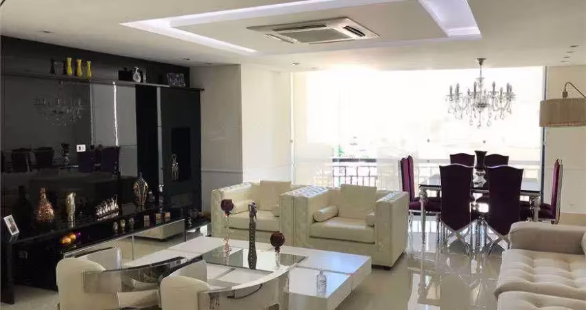 Cobertura à Venda | 246 m² | 4 suítes | 5 vagas | Santa Teresinha - São Paulo/SP