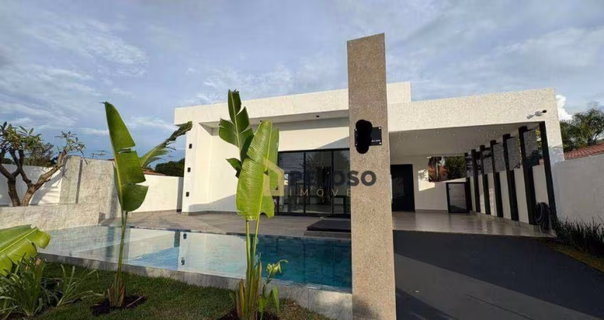 Casa à venda com porteira fechada | 168m² | 3 dormitórios | 2 suítes | 4 banheiros | área gourmet | piscina | 3 vagas | Pardinho/SP