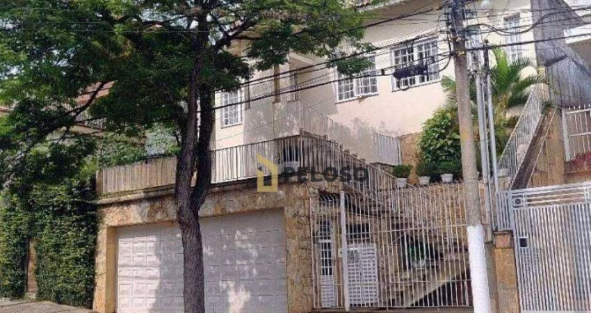 Casa assobradada à venda | 228m² | 3 dormitórios | 1 suíte | 3 vagas | Água Fria - São Paulo/SP