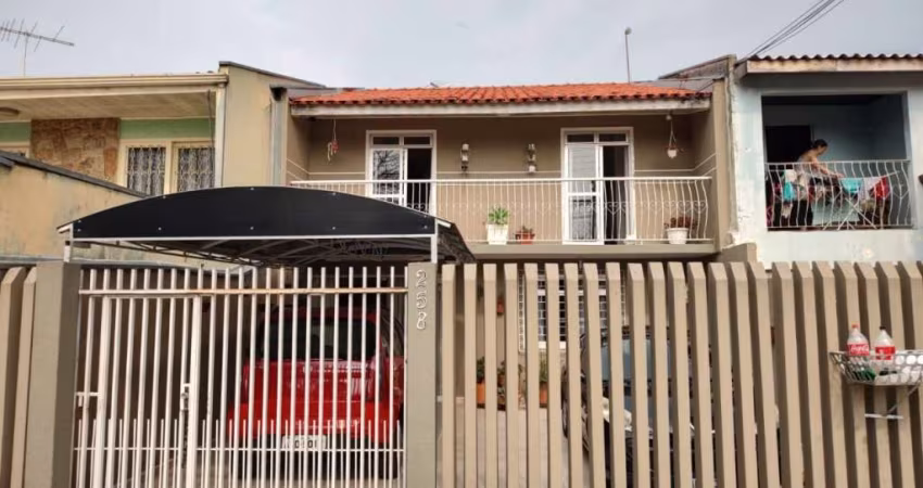 Sobrado à venda no bairro Alto Boqueirão - Curitiba/PR
