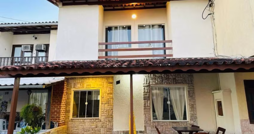 Casa em condomínio perto da feirinha centro Rio das Ostras