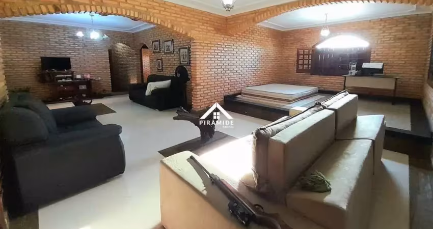 Casa com 3 quartos para alugar no Castelo, Belo Horizonte 