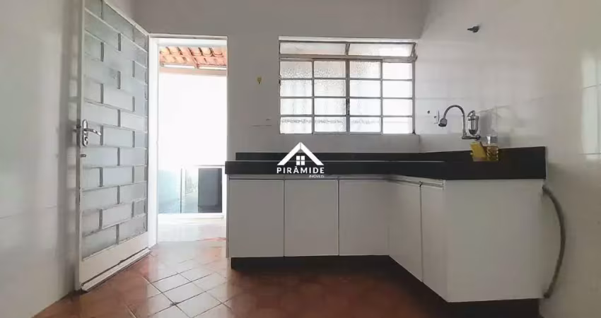 Casa com 2 quartos para alugar na Santa Branca, Belo Horizonte 