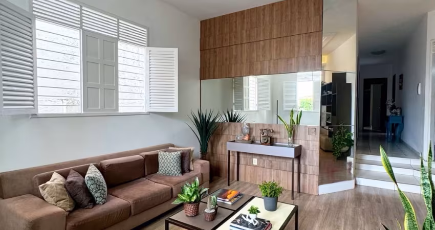 Linda Casa com 4 Quartos no Bairro dos Estados