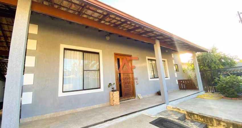 Casa com 3 dormitórios à venda, 200 m² por R$ 750.000 - Fluminense - São Pedro da Aldeia/RJ