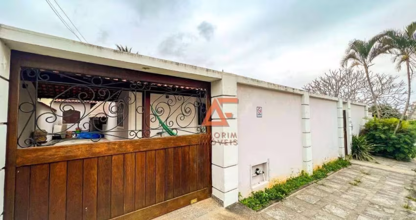Casa com 3 dormitórios, 230 m² - venda por R$ 950.000,00 ou aluguel por R$ 4.500,00/mês - Centro - São Pedro da Aldeia/RJ