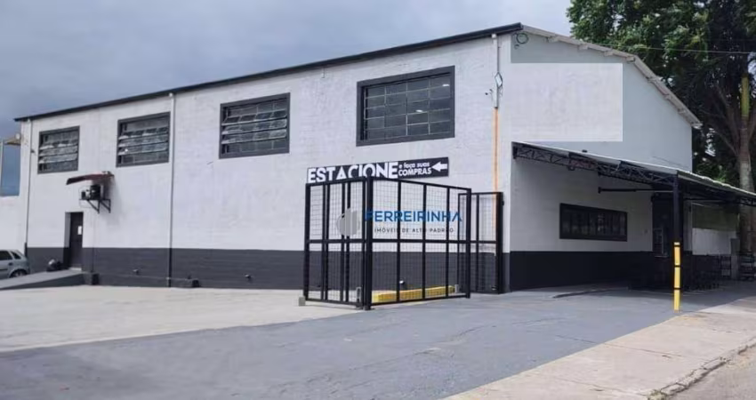 Galpão e Terreno para alugar, 700 m² por R$ 25.000/mês - Jardim das Indústrias - São José dos Campos/SP