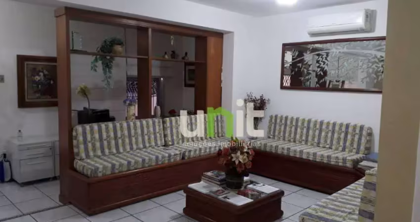 Casa com 7 dormitórios à venda, 250 m² por r$ 3.000.000,00 - icaraí - niterói/rj