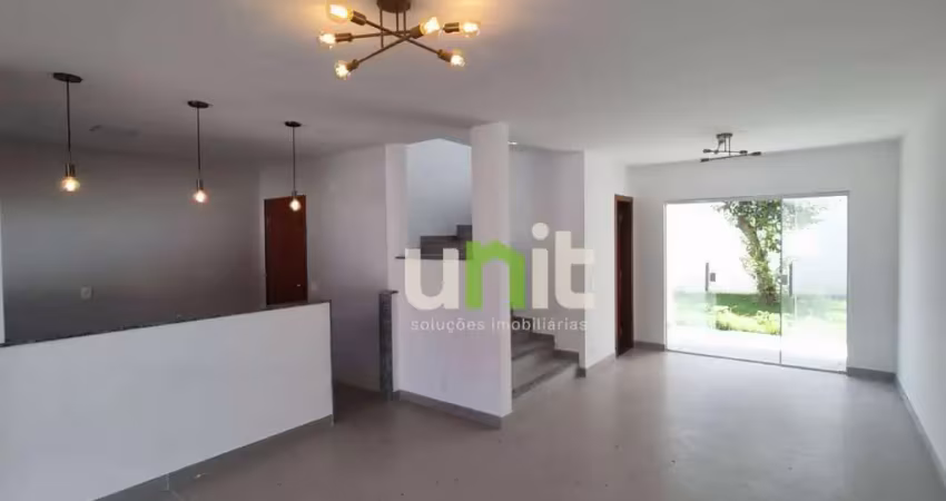 Casa com 3 dormitórios à venda, 220 m² por r$ 640.000,00 - itaipu - niterói/rj