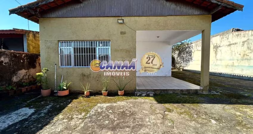 Casa com 3 dorms, Balneário Itaguai, Mongaguá - R$ 440 mil, Cod: 3513