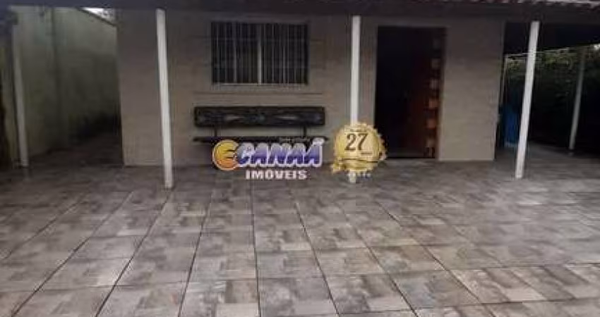 Casa com 3 dorms, Santa Eugênia, Mongaguá - R$ 450 mil, Cod: 10109