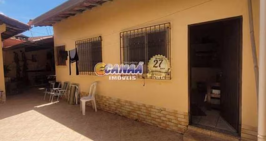 Casa com 3 quartos, Agenor de Campos, Mongaguá - R$ 480 mil, Cod: 10478