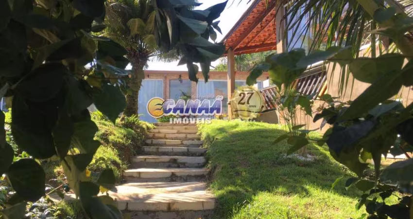 Sítio com 4 dorms, Areado, Itariri - R$ 1.1 mi, Cod: 9922