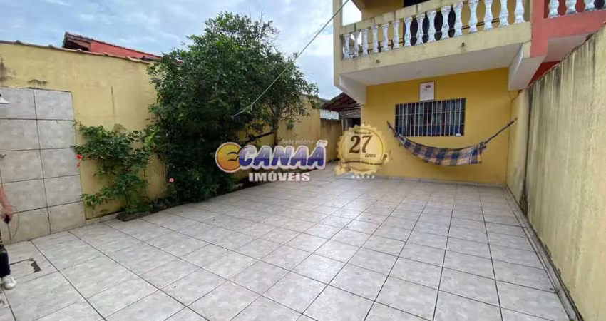 Sobrado com estilo, espaço gourmet e 4 vagas de garagem!