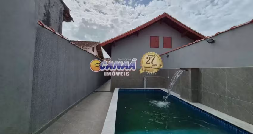 Belissima casa á venda em mongaguá-sp com piscina!!