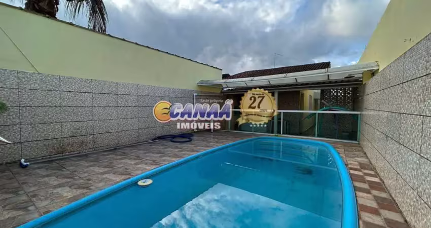 Casa à venda em mongaguá-sp- com piscina e área gourmet!!