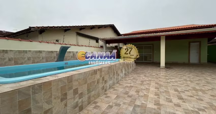Casa lote inteiro 3 dormitórios. amplo quintal com piscina