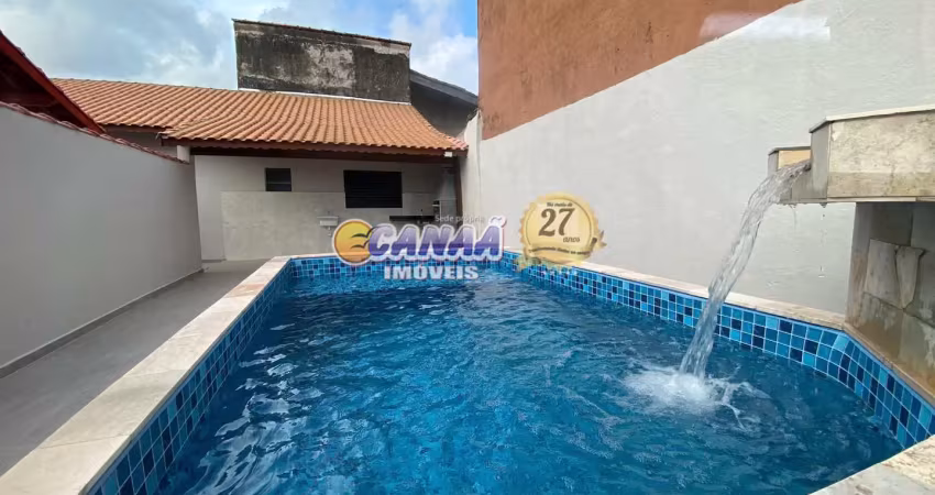 Casa maravilhosa com piscina a venda na cidade de mongaguá/sp