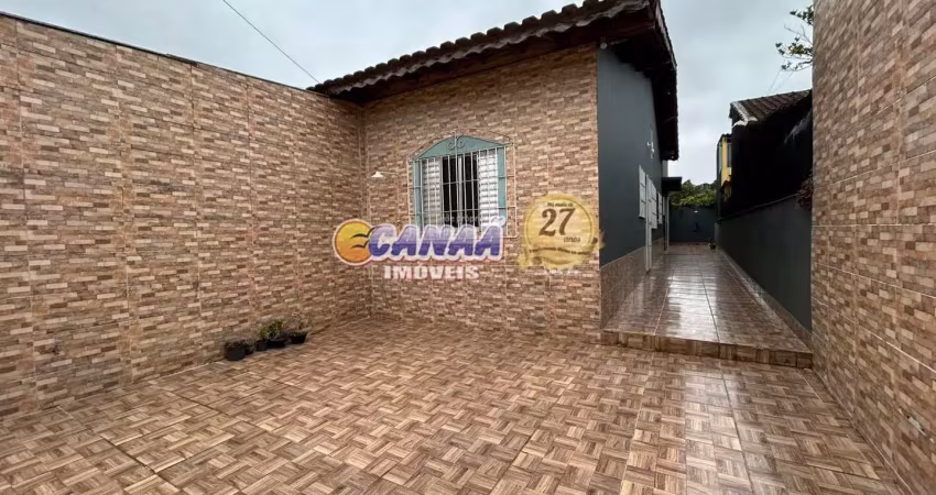 Oportunidade imperdível em mongaguá/sp - casa a venda com 02 dormitórios.