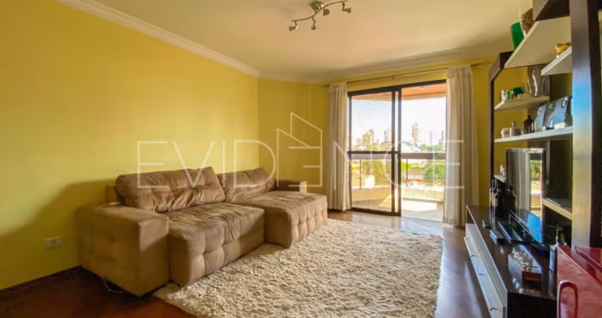 Apartamento · 90 metros · 3 Quartos (1 Suíte) · 2 Vagas, no miolo do Tatuapé!